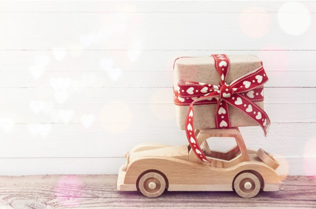 Как упаковать подарок - рисунок 3