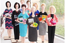 Что подарить учителю на выпускной: разбор вариантов